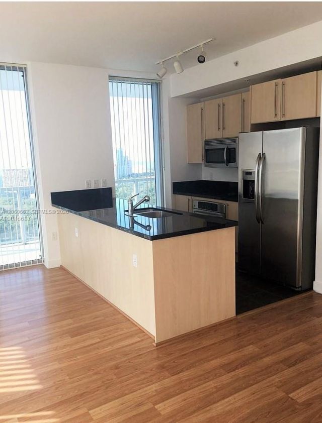 79 SW 12 St , Unit 3006S, Miami, FL 33131 Photo