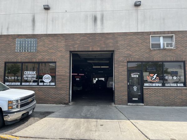 5325 W cermak Avenue , Cicero, IL 60804