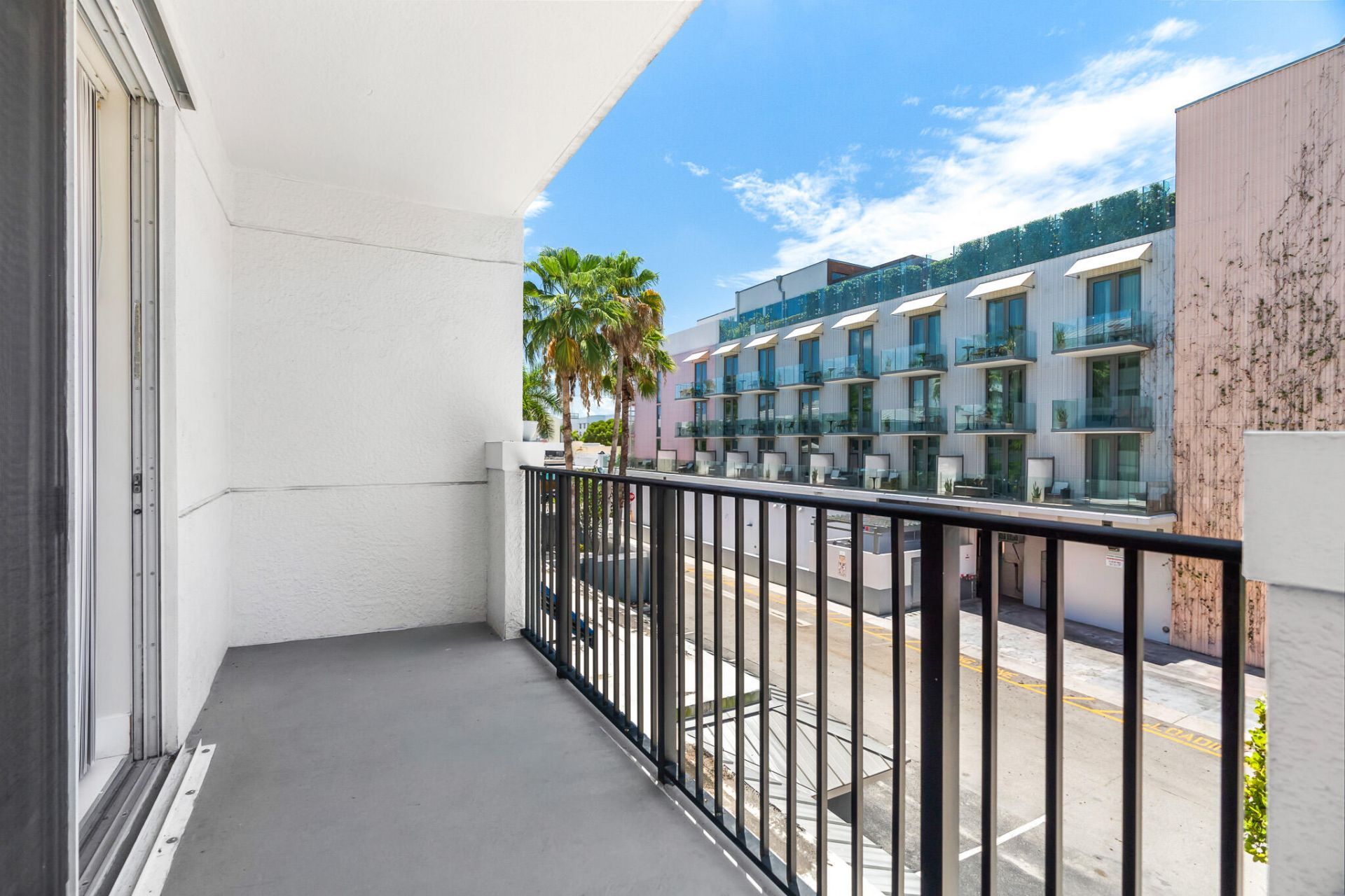 250 NE 3rd Avenue, Unit 1305, Delray Beach, FL 33444 Photo