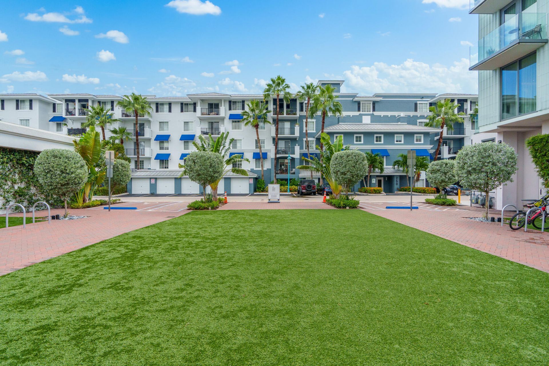 250 NE 3rd Avenue, Unit 1305, Delray Beach, FL 33444 Photo