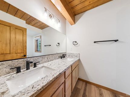 2160 Mewuk Drive, South Lake Tahoe, CA 96150 Photo