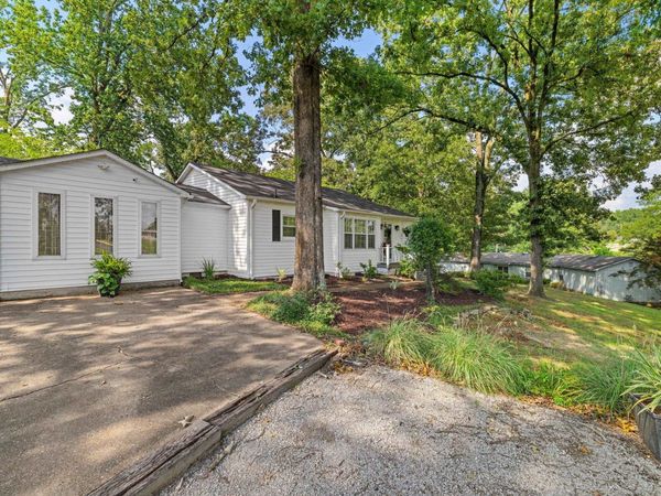 820 Cumberland St, Florence, AL 35630