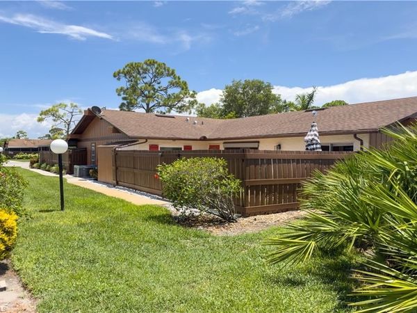 5638 Foxlake DR, NORTH FORT MYERS, FL 33917