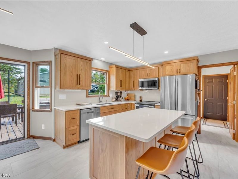 6999 Spencer Lake Road, Medina, OH 44256 Photo 5