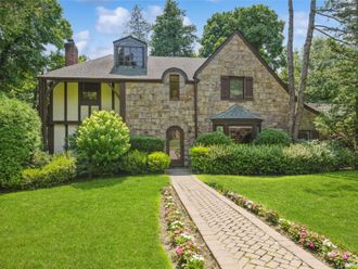 1 Winfield Terrace Great Neck, NY 11023