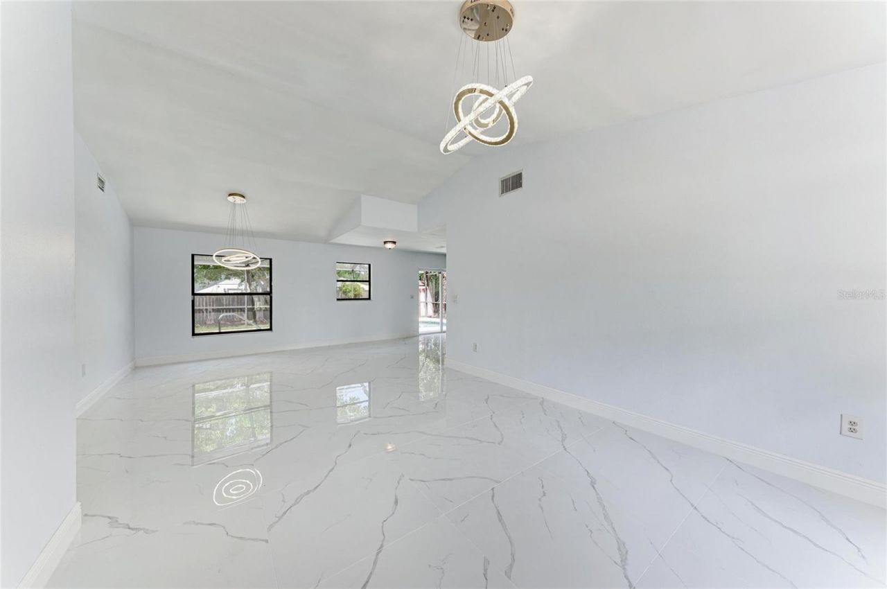 6540 Mauna Loa Boulevard, Sarasota, FL 34241 Photo