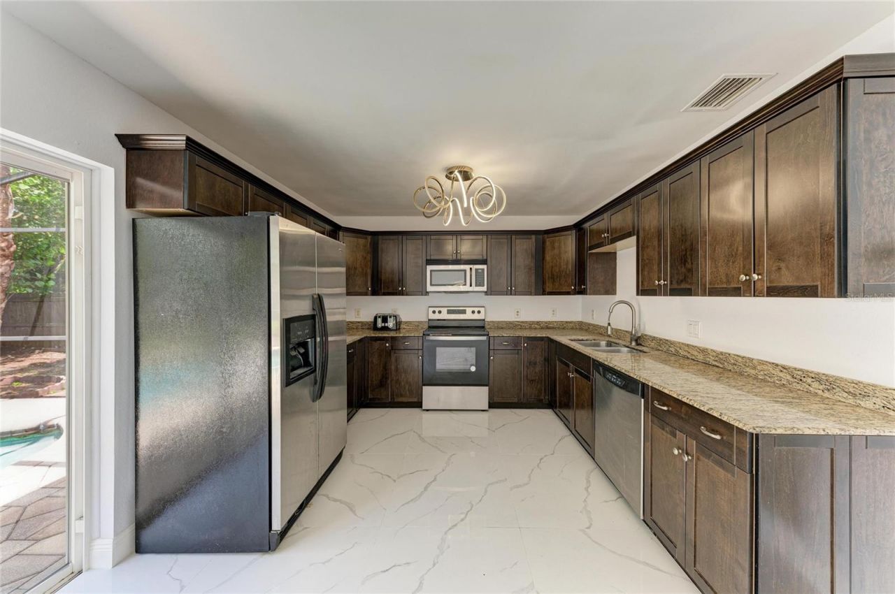 6540 Mauna Loa Boulevard, Sarasota, FL 34241 Photo