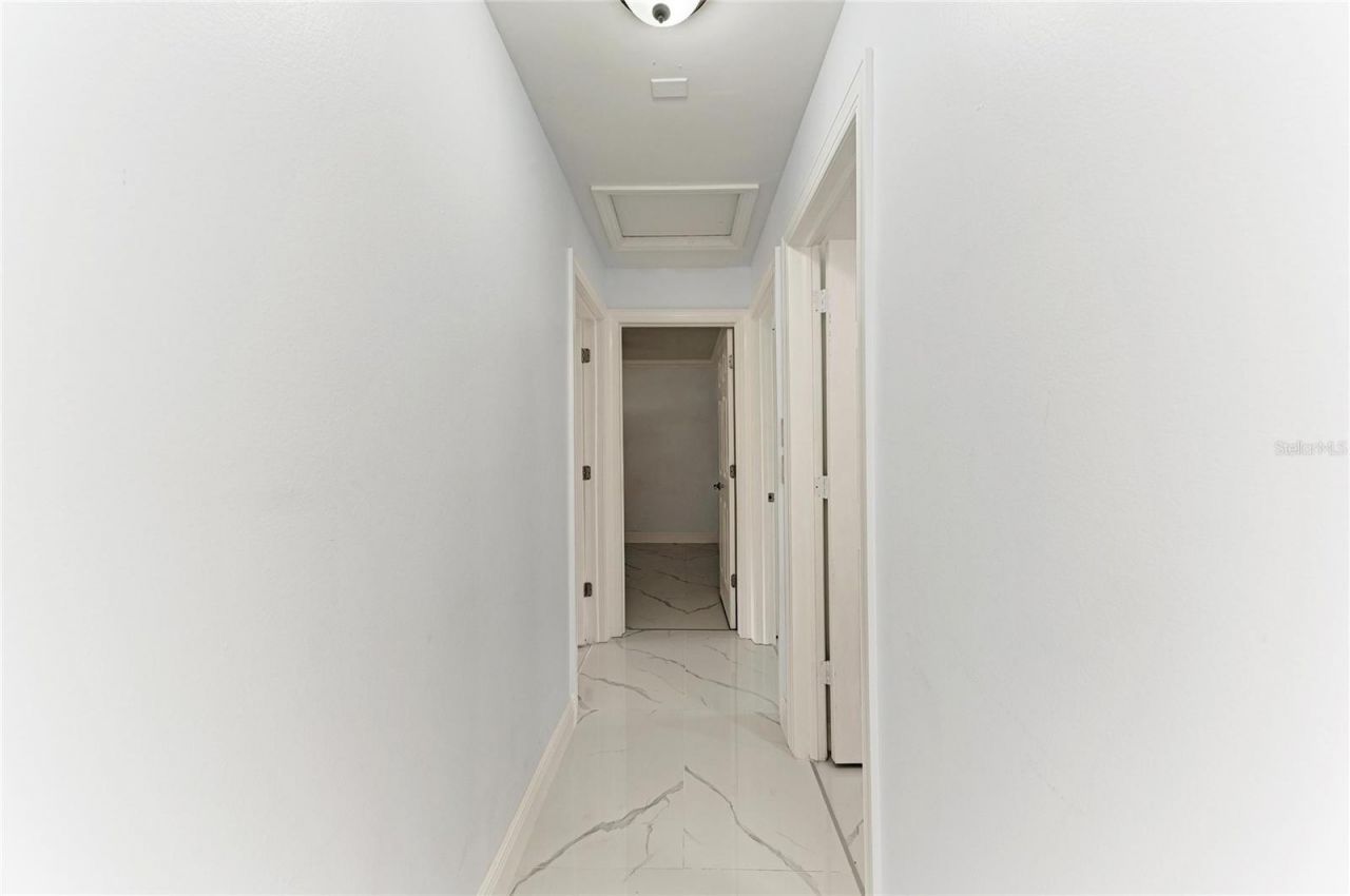 6540 Mauna Loa Boulevard, Sarasota, FL 34241 Photo