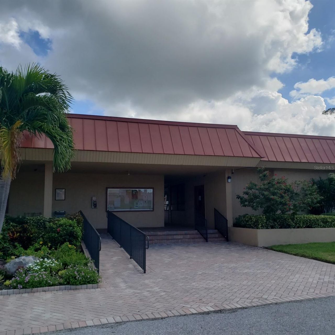 4214 El Dorado Cove, Unit V-10, Bradenton, FL 34210 Photo