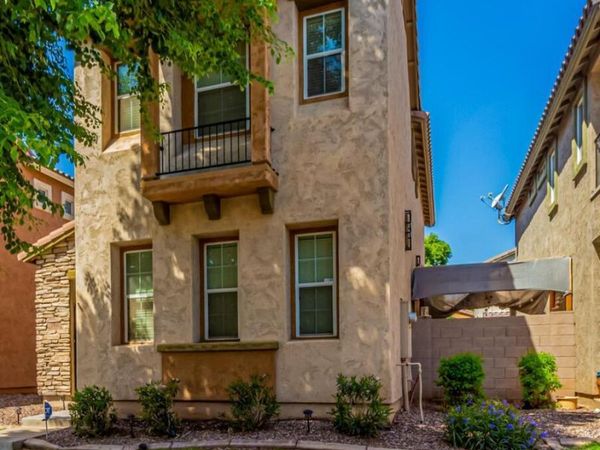 1948 N 77TH Glen, Phoenix, AZ 85035