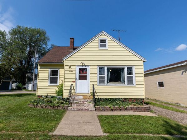 2520 15th Pl S, La Crosse, WI 54601