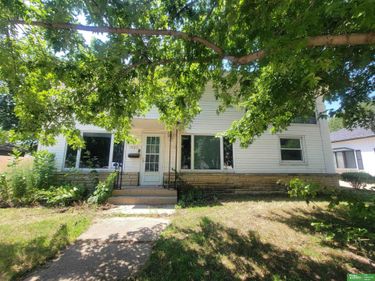 1923 N Nebraska Avenue, York, NE 68467