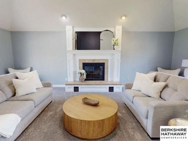 6469 Country Club Drive, Columbus, NE 68601