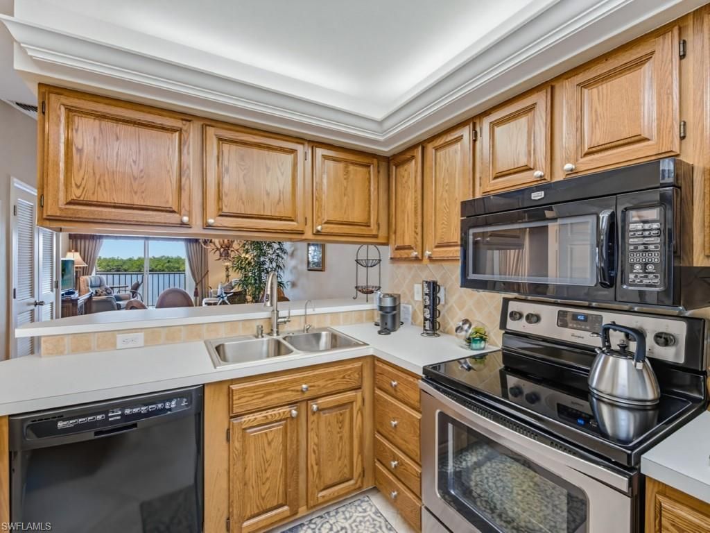 1045 Mainsail Dr, Unit 413, Naples, FL 34114 Photo
