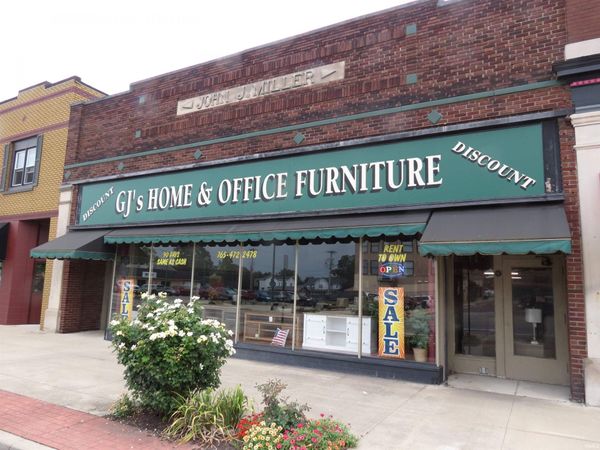 21 E Main Street, Peru, IN 46970