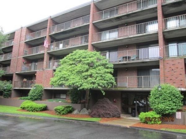 146 Marble, Unit 307, Stoneham, MA 02180