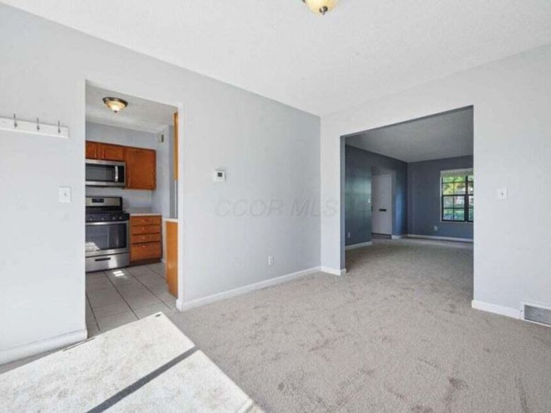 6164 Stornoway Drive S, Unit 6164, Columbus, OH 43213 Photo 10