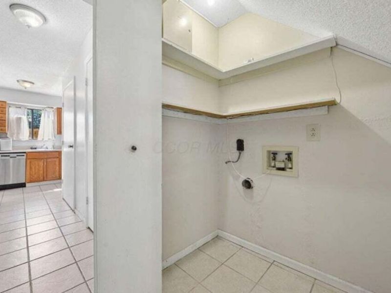 6164 Stornoway Drive S, Unit 6164, Columbus, OH 43213 Photo 14
