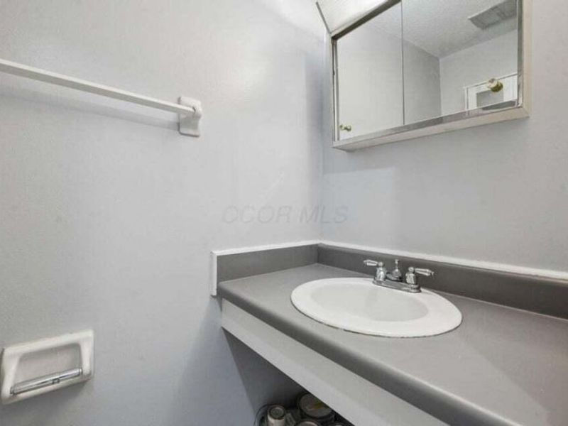6164 Stornoway Drive S, Unit 6164, Columbus, OH 43213 Photo 15