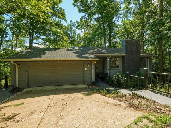 302 Wood Lomond Way, Huntington, WV 25705