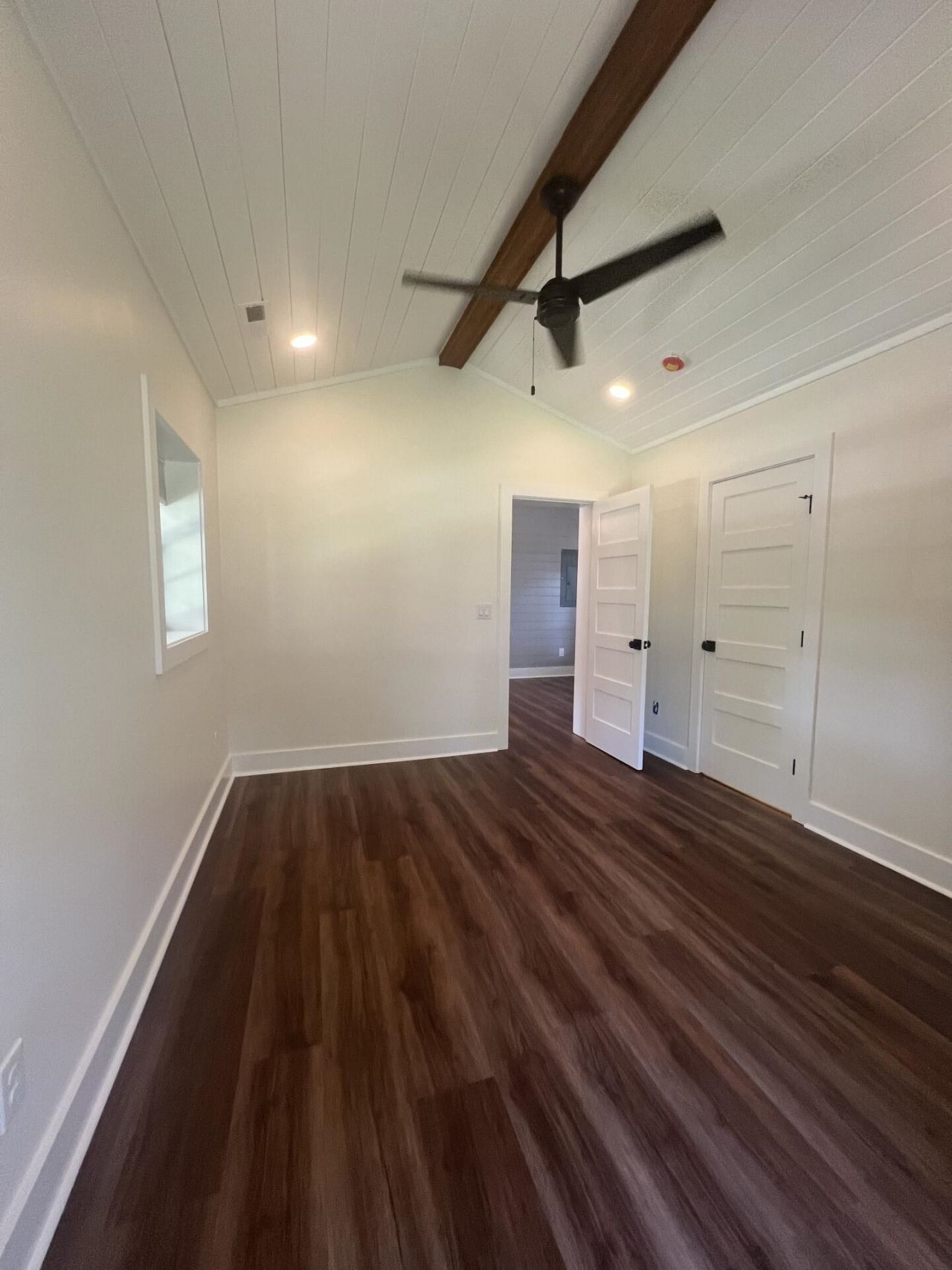 346 Waterside Ln. Photo 15