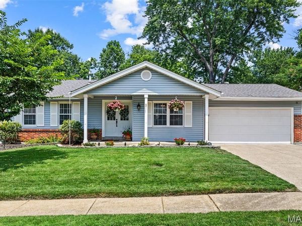 223 Shadyoak Drive , Ballwin, MO 63021