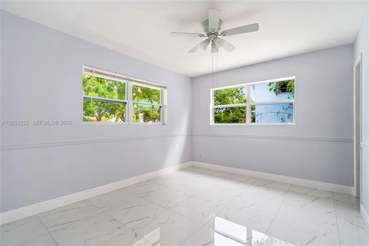 1427 Crest Dr , Lake Worth, FL 33461 Photo