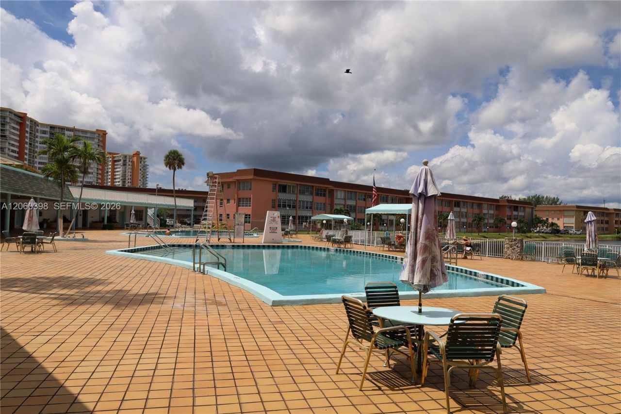 1501 NE Miami Gardens Dr, Unit 351, Miami, FL 33179 Photo