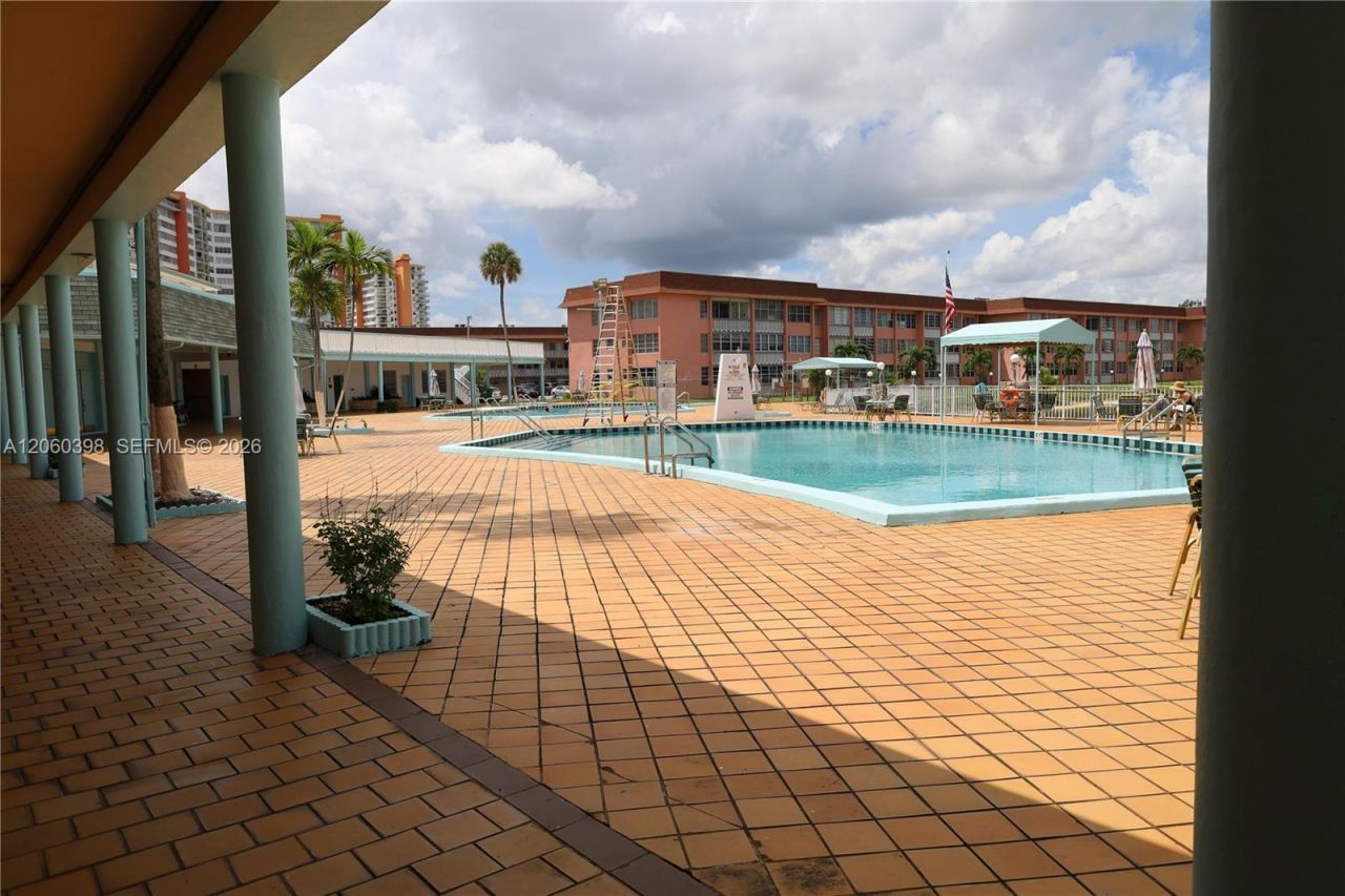 1501 NE Miami Gardens Dr, Unit 351, Miami, FL 33179 Photo