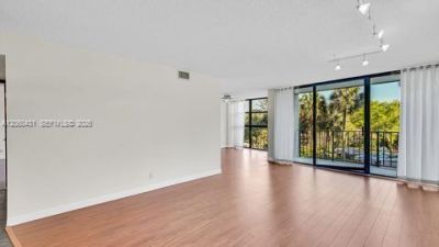 200 Leslie Dr, Unit 329, Hallandale Beach, FL 33009 Photo