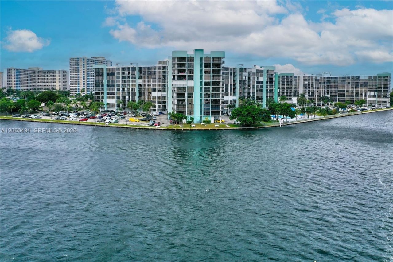 200 Leslie Dr, Unit 329, Hallandale Beach, FL 33009 Photo