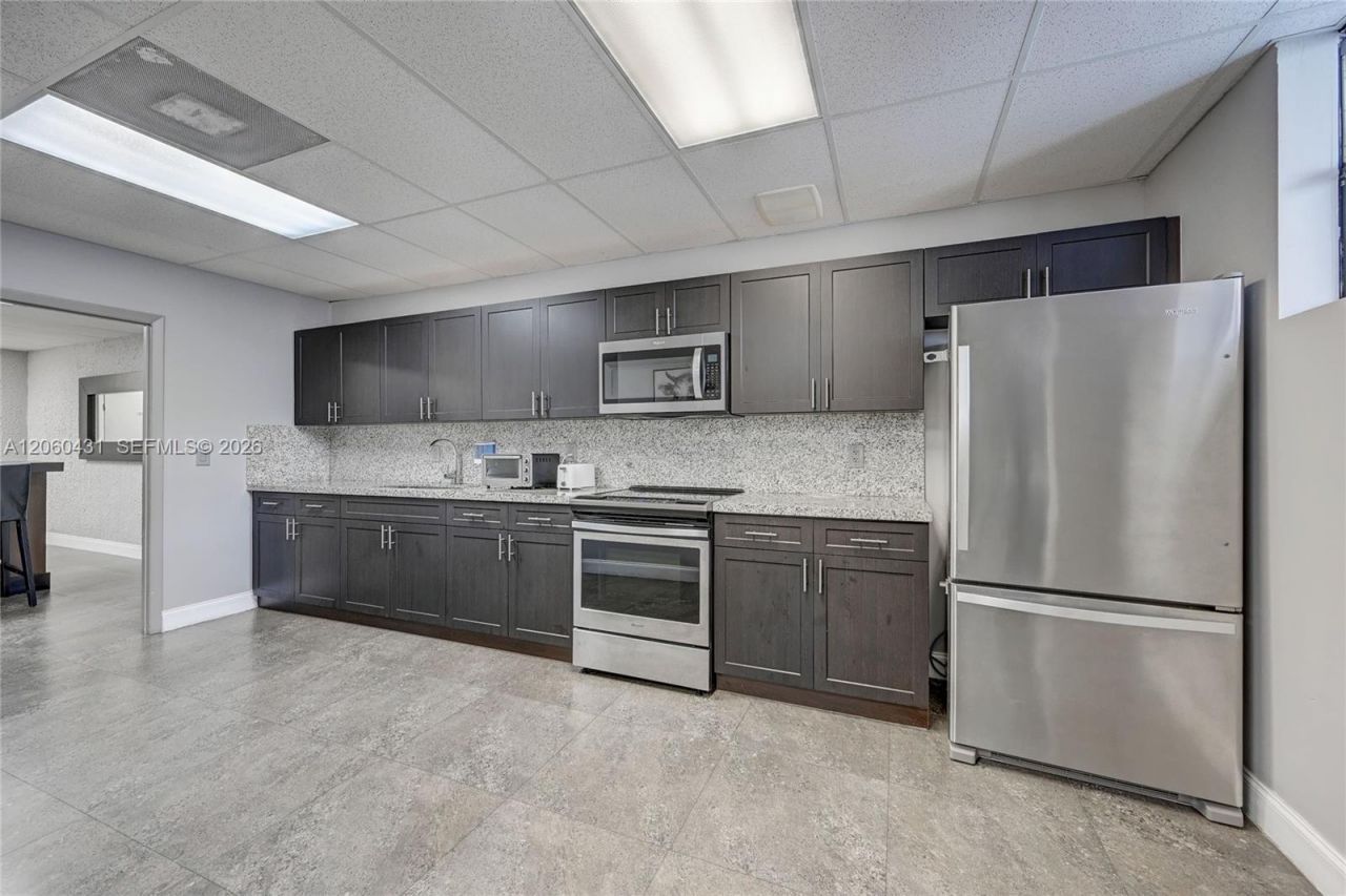 200 Leslie Dr, Unit 329, Hallandale Beach, FL 33009 Photo