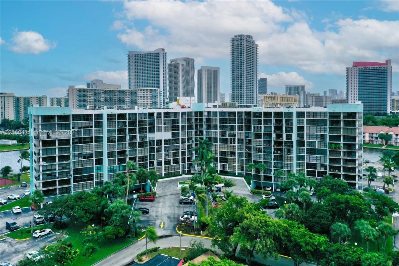200 Leslie Dr, Unit 329, Hallandale Beach, FL 33009 Photo