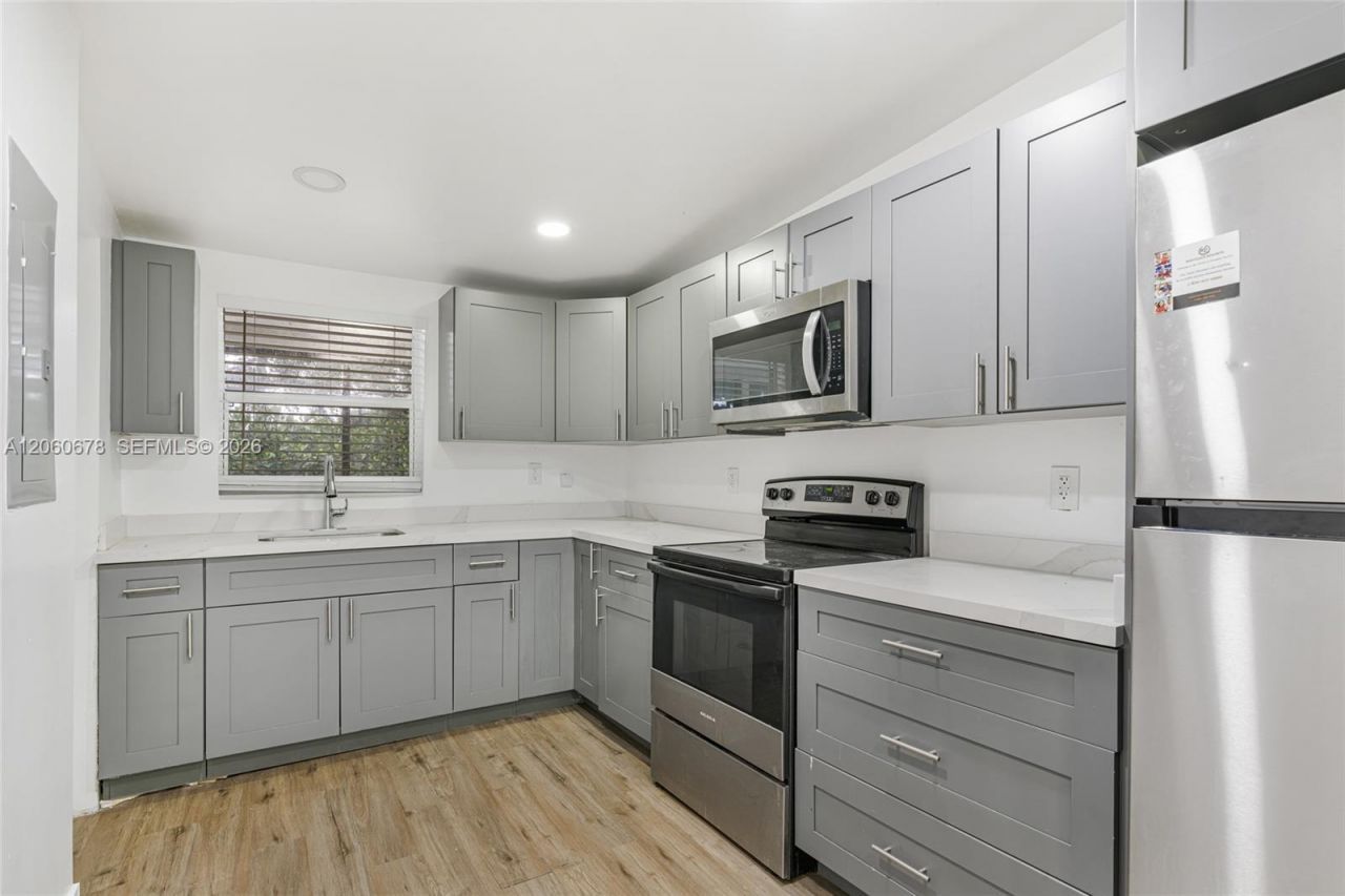 2290 Rutland St, Unit 2290, Opa Locka, FL 33054 Photo