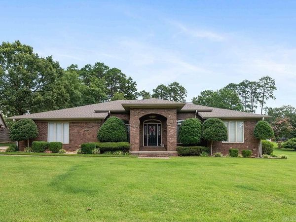 1010 Huntington Place, Heber Springs, AR 72543