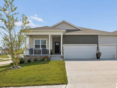 17511 Virginia Street, Omaha, NE 68136