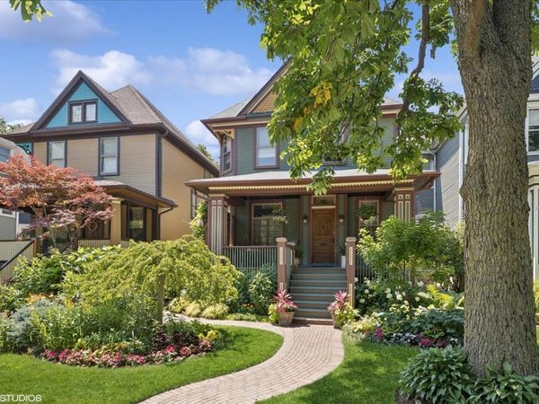 227 S Euclid Avenue , Oak Park, IL 60302