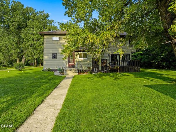11609 U.S. 75 , Euclid, MN 56722