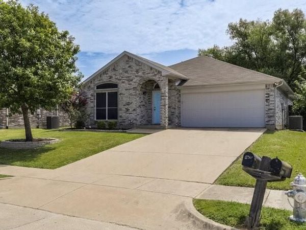 1230 Misty Drive, Midlothian, TX 76065