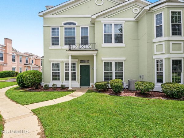 2252 Beach Drive, Gulfport, MS 39507