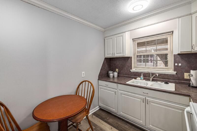 640 Cornell Street Photo 16
