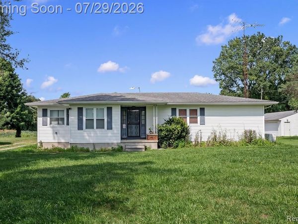 14134 N Holly Road, Holly Township, Mi 48442
