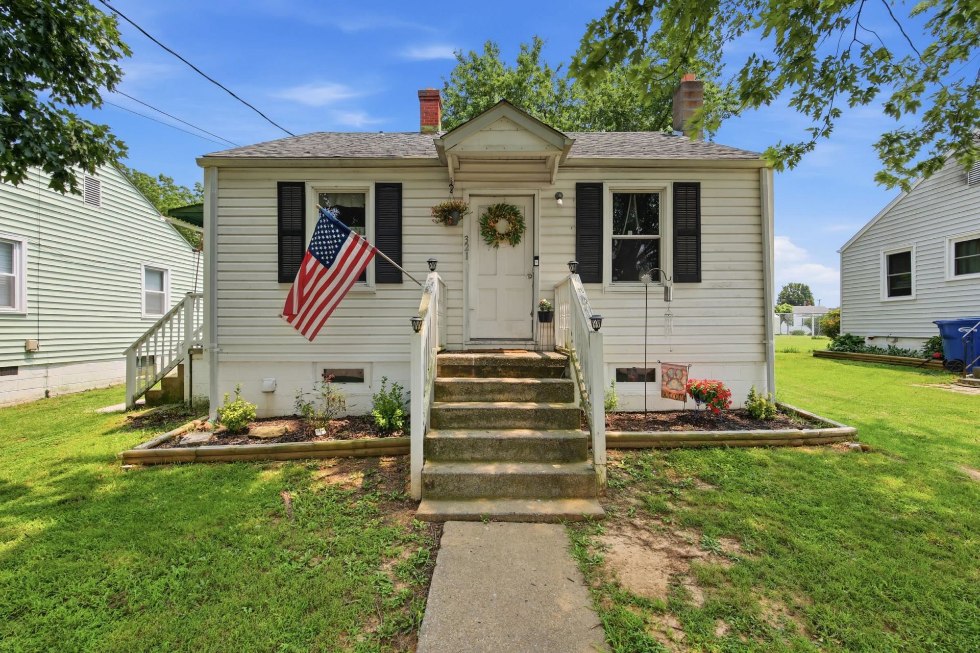 321 2nd Ave, Timberville, VA 22853 Main Photo
