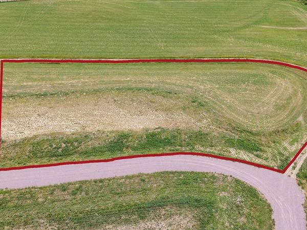 3 Arthur Ln, Renner, SD 57005