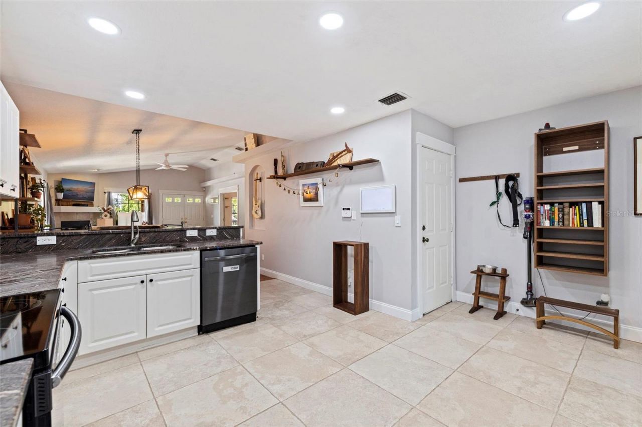 2462 14th Avenue N, Saint Petersburg, FL 33713 Photo