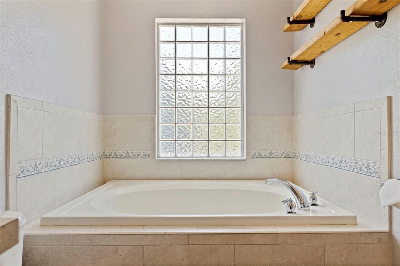2462 14th Avenue N, Saint Petersburg, FL 33713 Photo