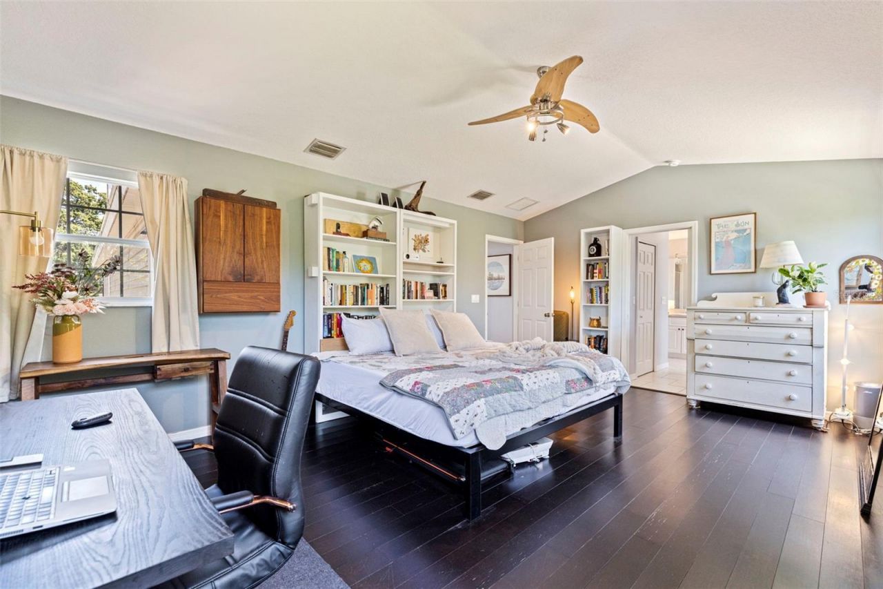 2462 14th Avenue N, Saint Petersburg, FL 33713 Photo