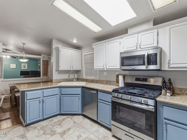 2907 E SEQUOIA Drive, Phoenix, AZ 85050