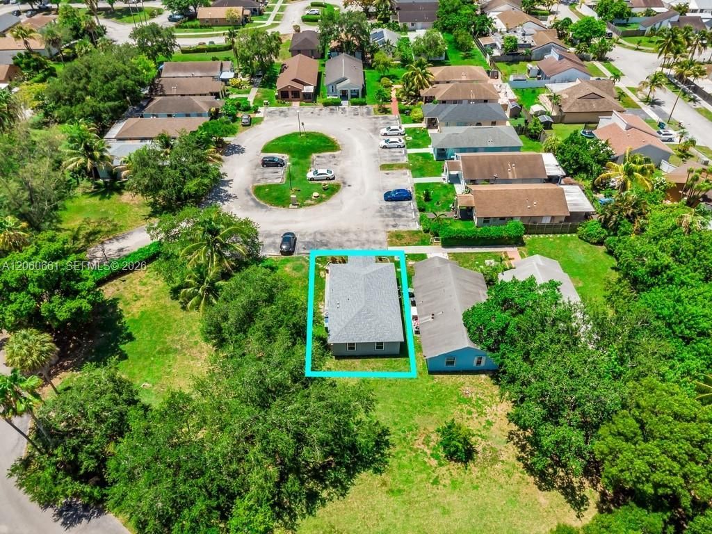 12231 SW 202nd St , Miami, FL 33177 Photo