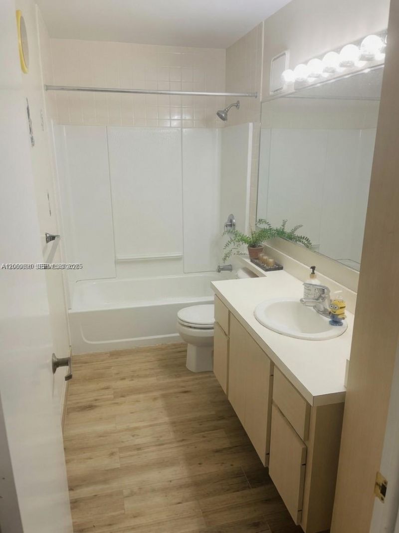 49 Essex Ct, Unit C, Royal Palm Beach, FL 33411 Photo